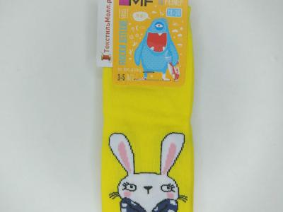 носки с рисунком в виде зайца с бабочкой